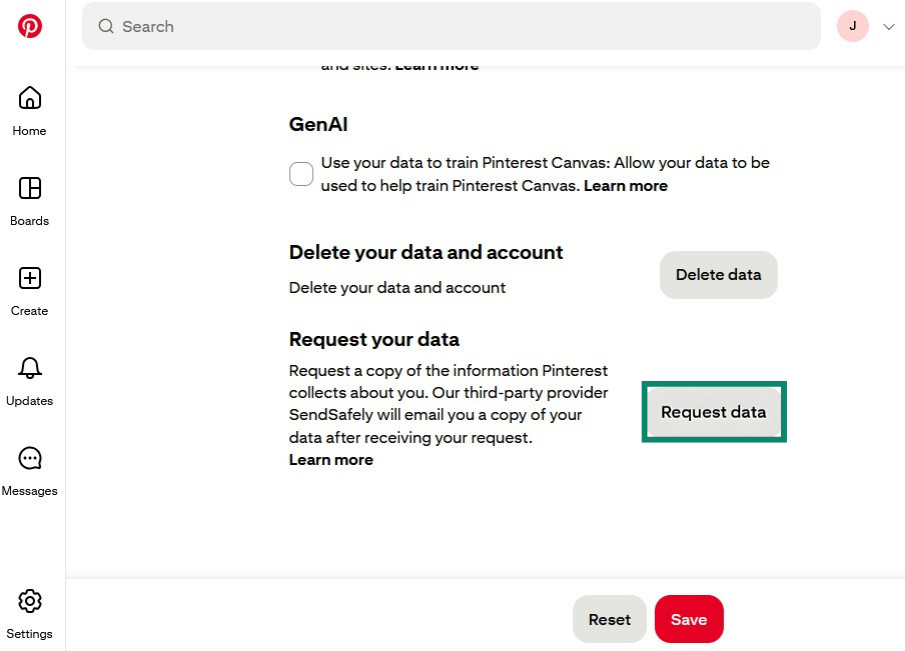 Pinterest Privacy and data settings with the Request data button highlighted.